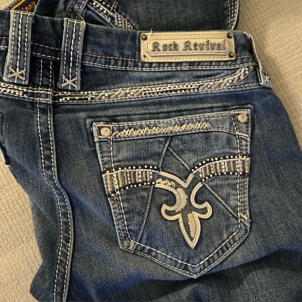 Rock Revival rana Easy Boot Women’s Jeans Size 34 y2k Embroidered Rhinestones